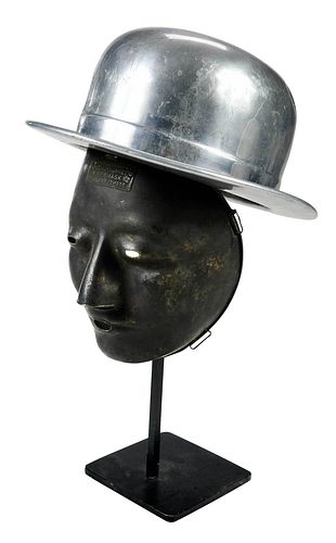 ELECTRO-COSMETIC FACE MASK