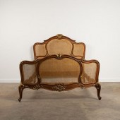 ELEGANT FRENCH GILT MAHOGANY B