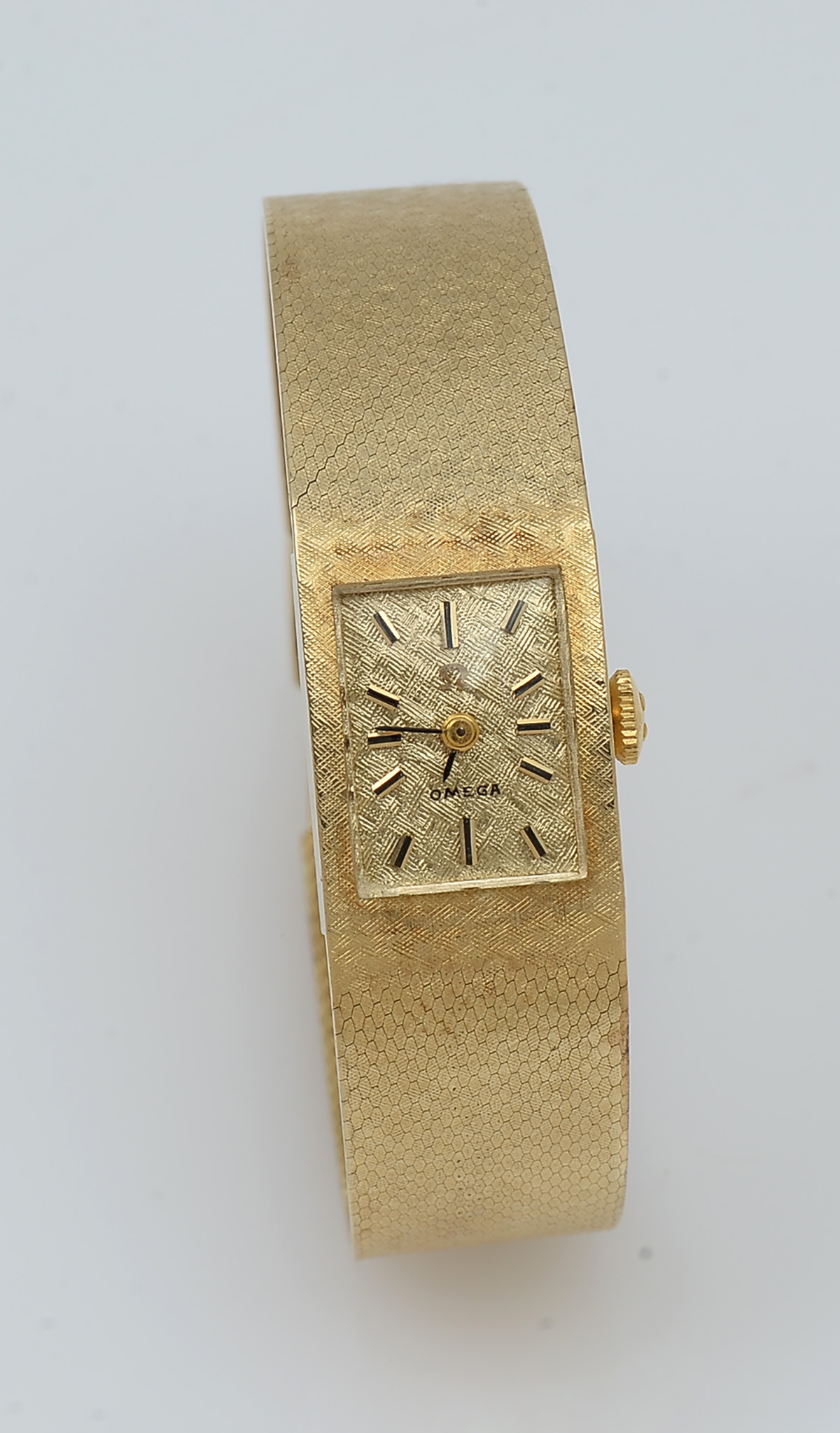 ELEGANT LADIES 14K OMEGA