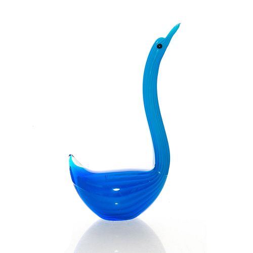 ELEGANT MURANO GLASS SCULPTURE OF