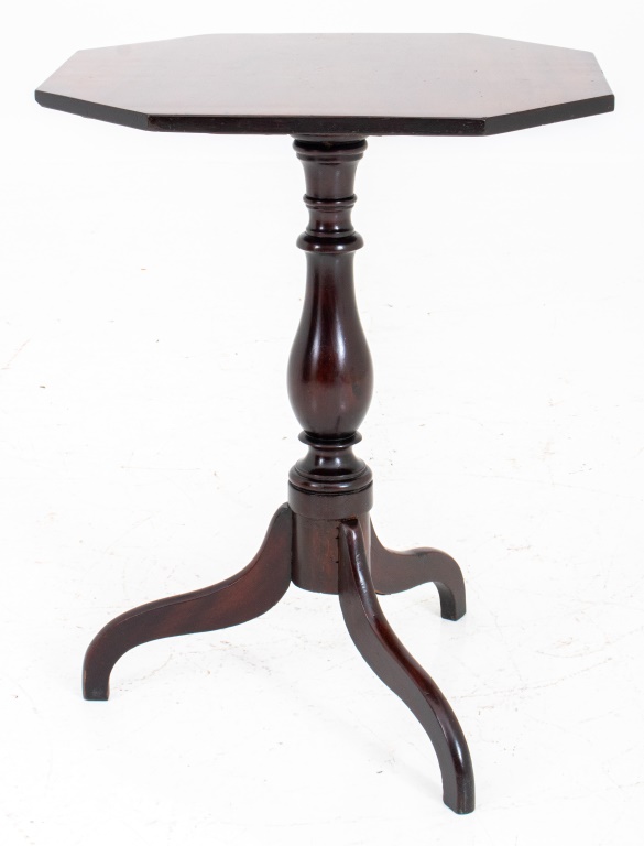 ELEGANT OCTAGONAL MAHOGANY SIDE