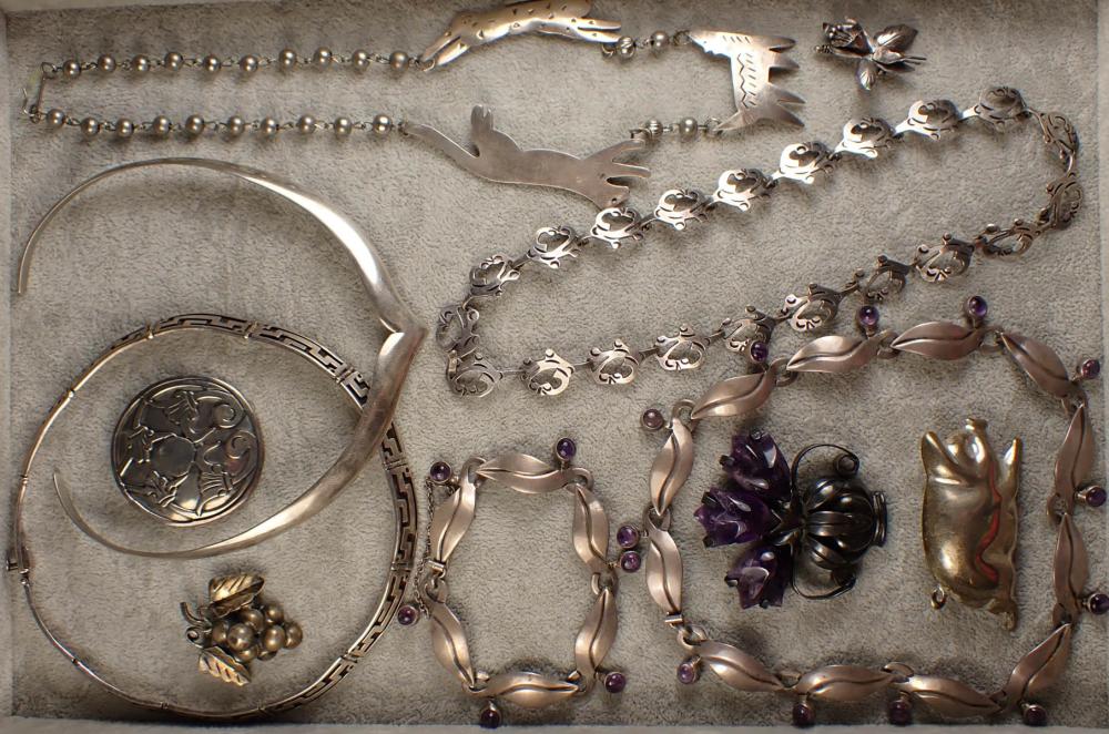 ELEVEN ARTICLES OF VINTAGE TAXCO