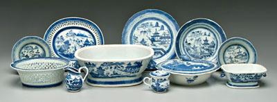 Eleven pieces Chinese porcelain: