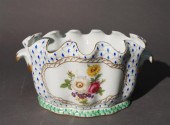 ELIOS GILT AND FLORAL DECORATE