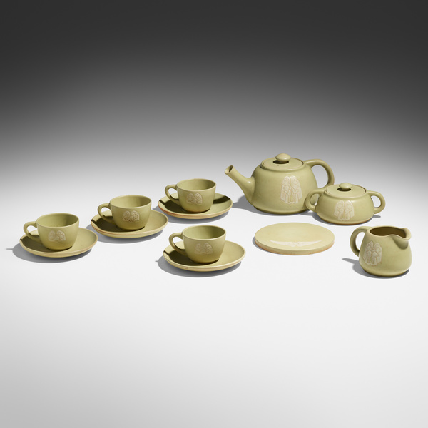 Elizabeth and Hannah Overbeck for