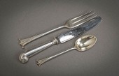 ELIZABETH II SILVER FLAT TABLE