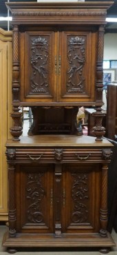 ELIZABETHAN CARVED OAK CORNER