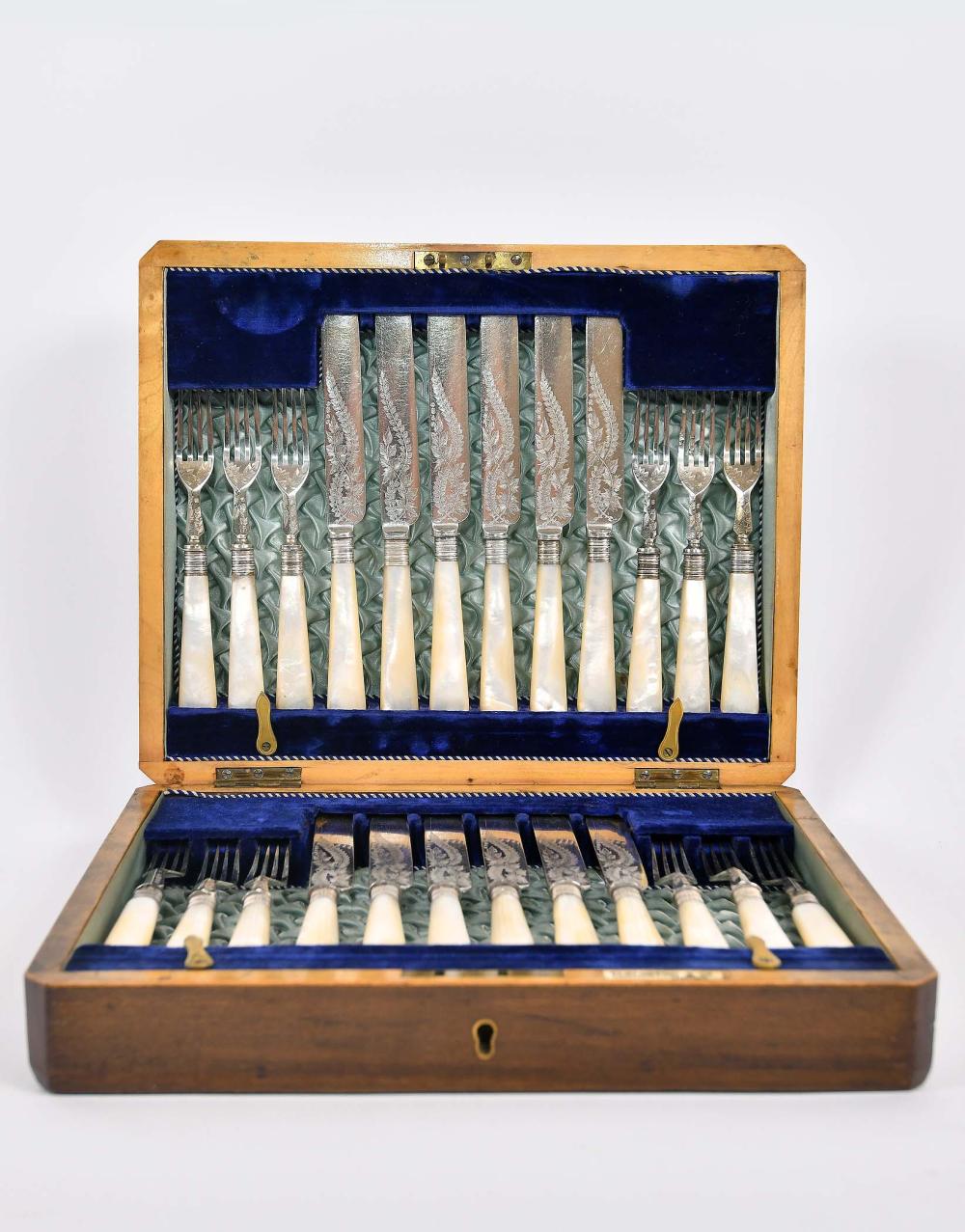 ELKINGTON DESSERT FLATWARE