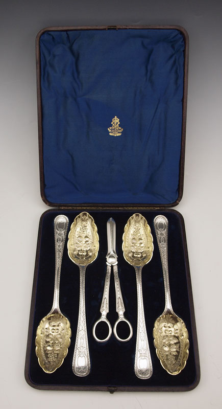ELKINGTON SILVERPLATE BERRY SPOON