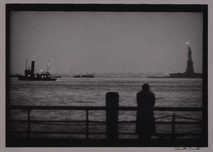 ELLIOTT ERWITT (b. 1928):