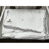 Embroided table cloth and napk