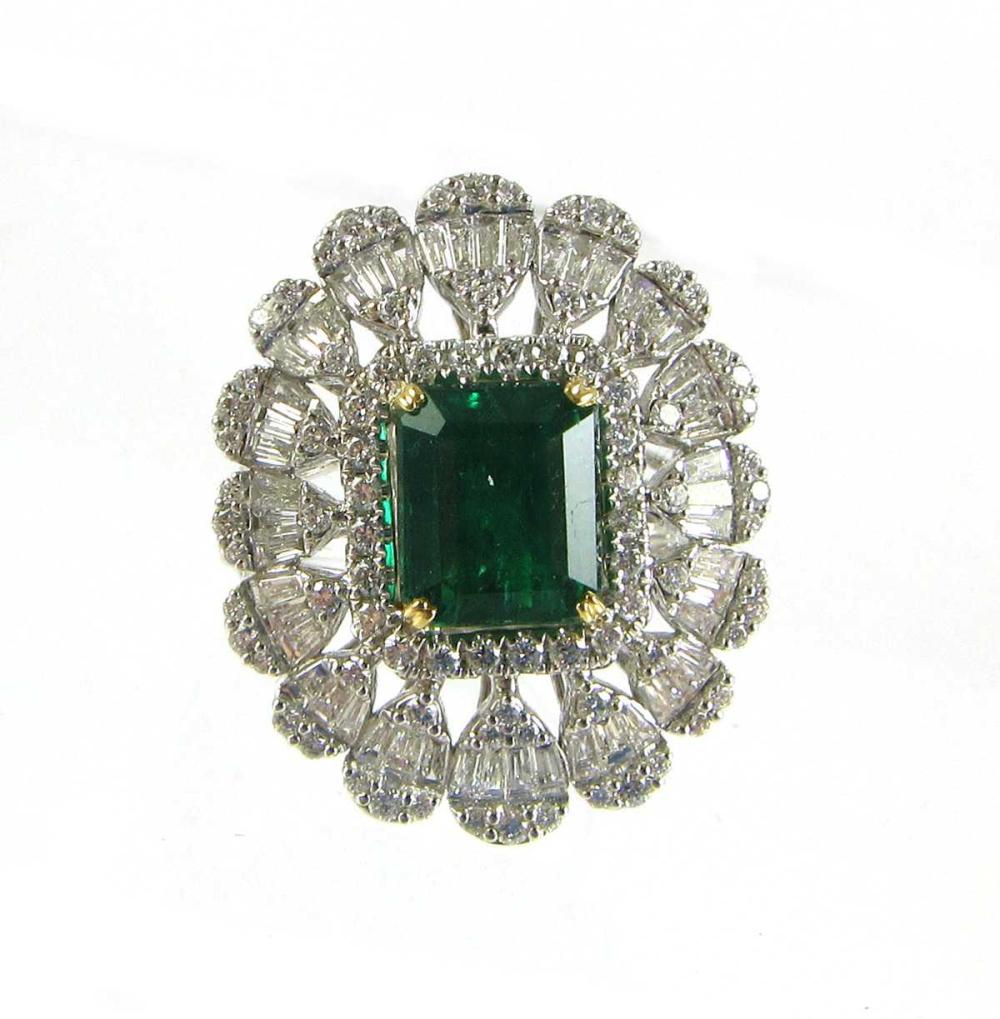 EMERALD AND DIAMOND COCKTAIL RING
