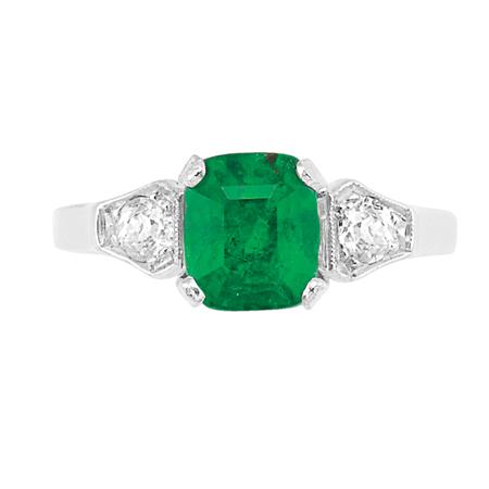 Emerald and Diamond Ring 	 