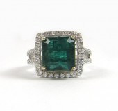 EMERALD AND DIAMONDS RING WITH