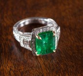 EMERALD AND EIGHTEEN KARAT GOL