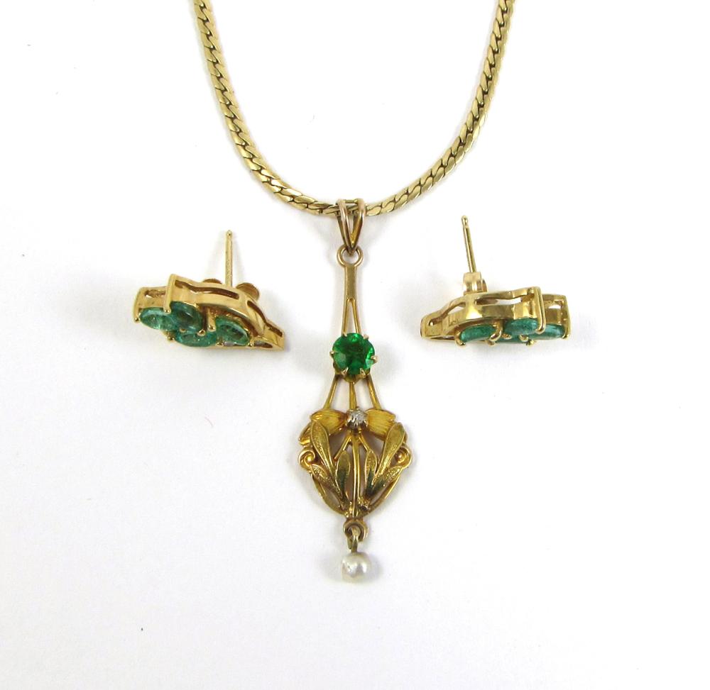 EMERALD AND YELLOW GOLD NECKLACE