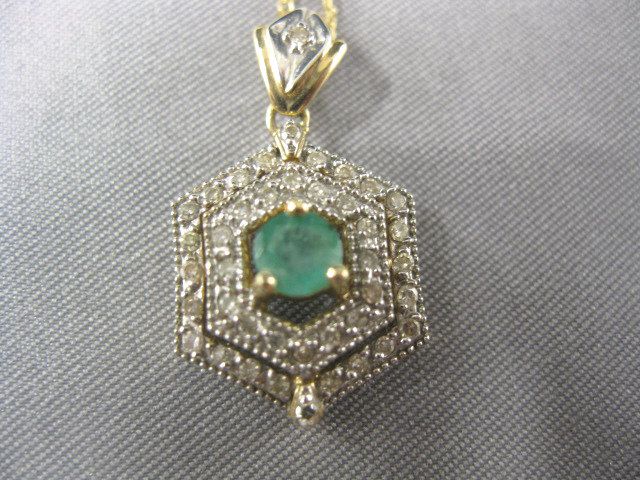 Emerald & Diamond Pendant1/4
