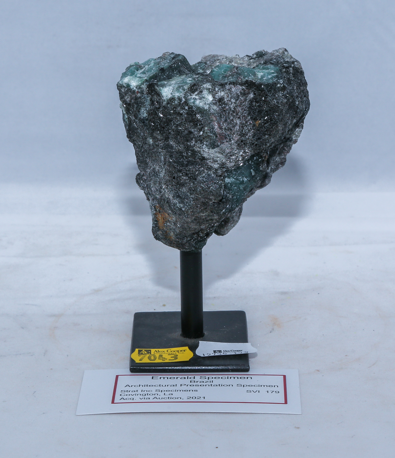 EMERALD IN MATRIX MINERAL