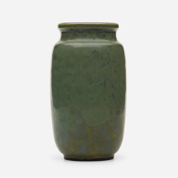 Emile Decoeur. Vase. c. 1910,