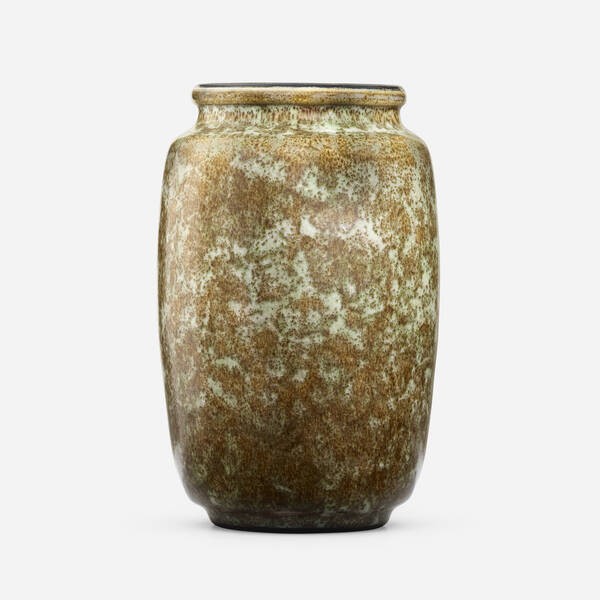 Emile Decoeur. Vase. c. 1930,