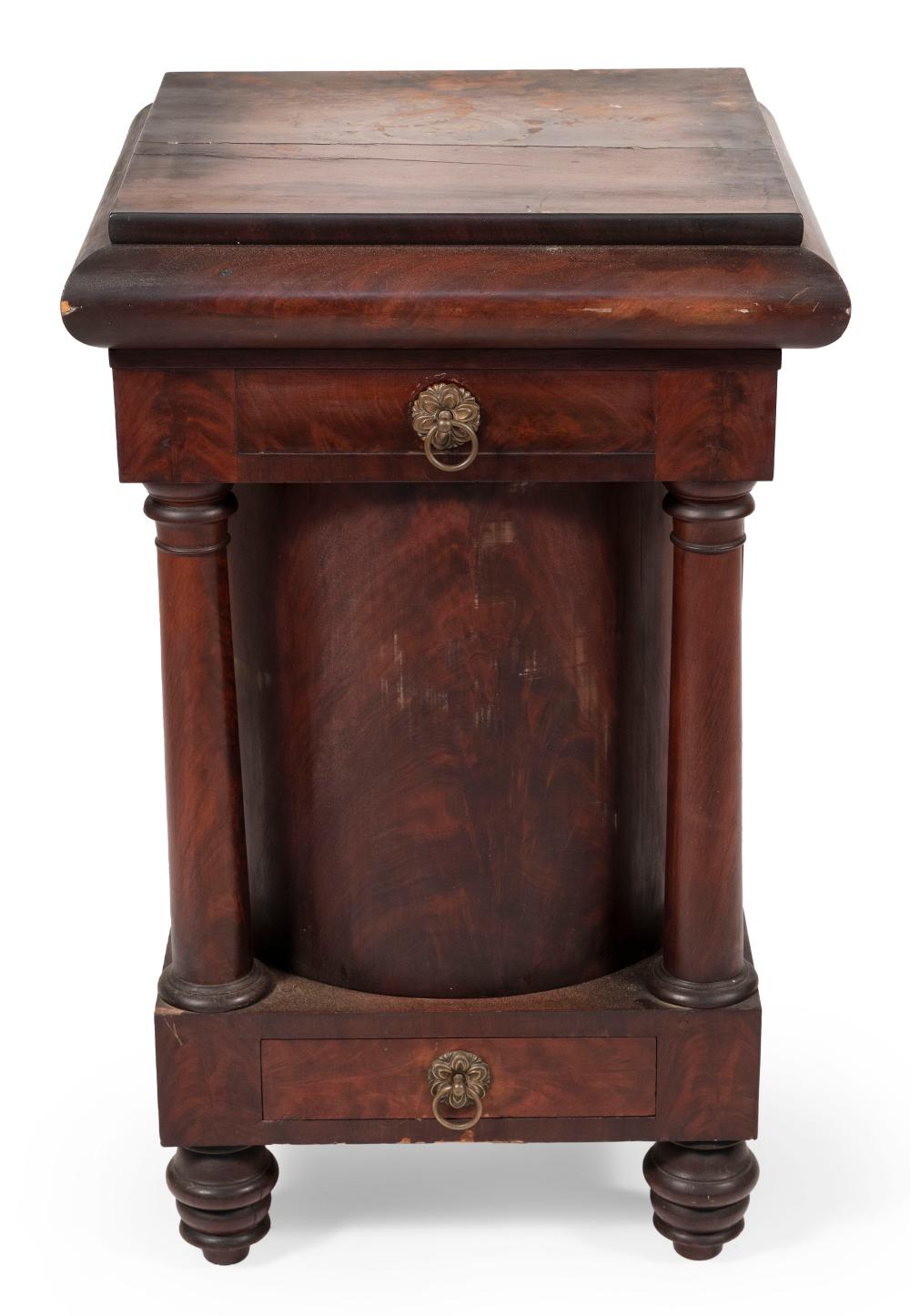 EMPIRE COMMODE AMERICA, CIRCA