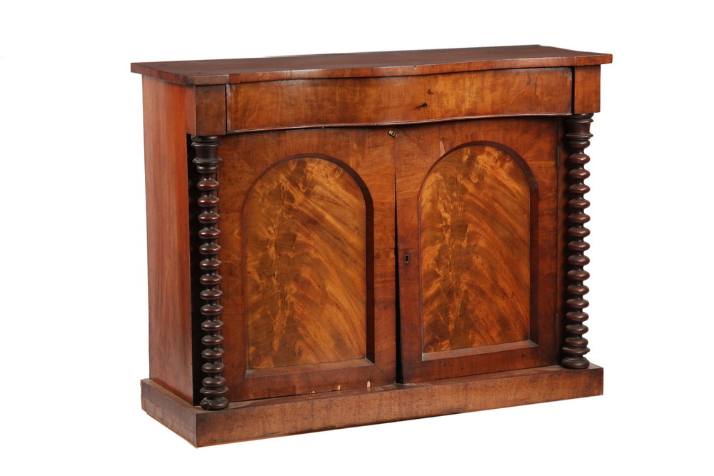 EMPIRE CREDENZA - Empire Mahogany
