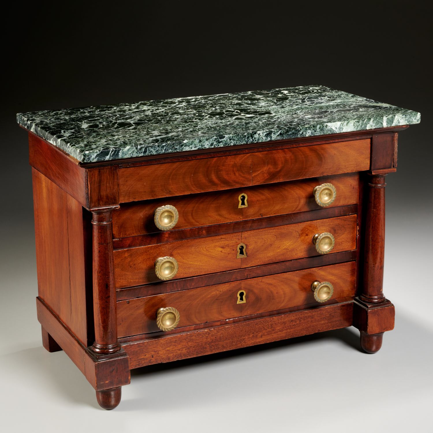 EMPIRE MAHOGANY MARBLE TOP