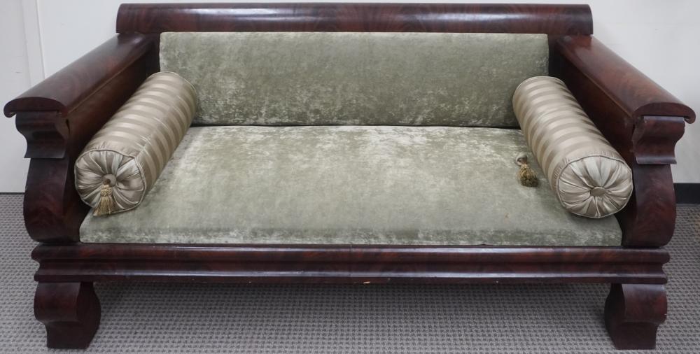 EMPIRE STYLE MAHOGANY GREEN