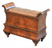 EMPIRE STYLE STOOL, HAVING LIF