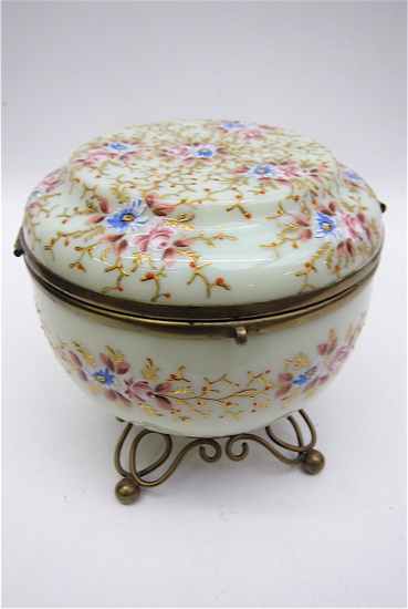 ENAMELED CUSTARD GLASS BOX hand