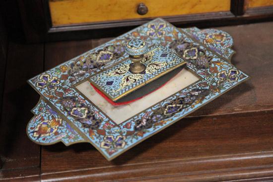 ENAMELED DESK BLOTTER AND TRAY.