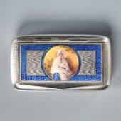 ENAMELLED SILVER PILL BOXAn en