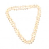 ENDLESS STRAND PEARL NECKLACE
