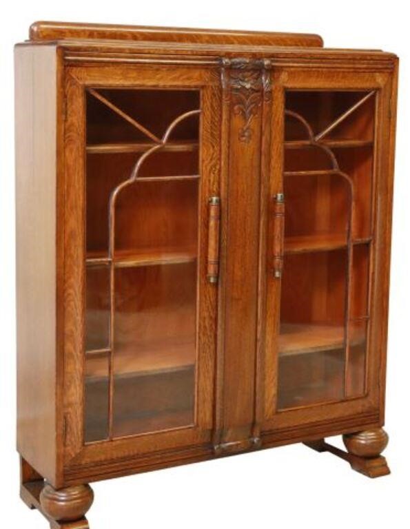 ENGLISH ART DECO CARVED OAK DISPLAY