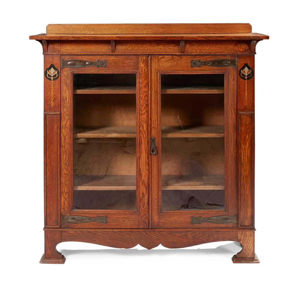 ENGLISH ART NOUVEAU BOOKCASE, CIRCA