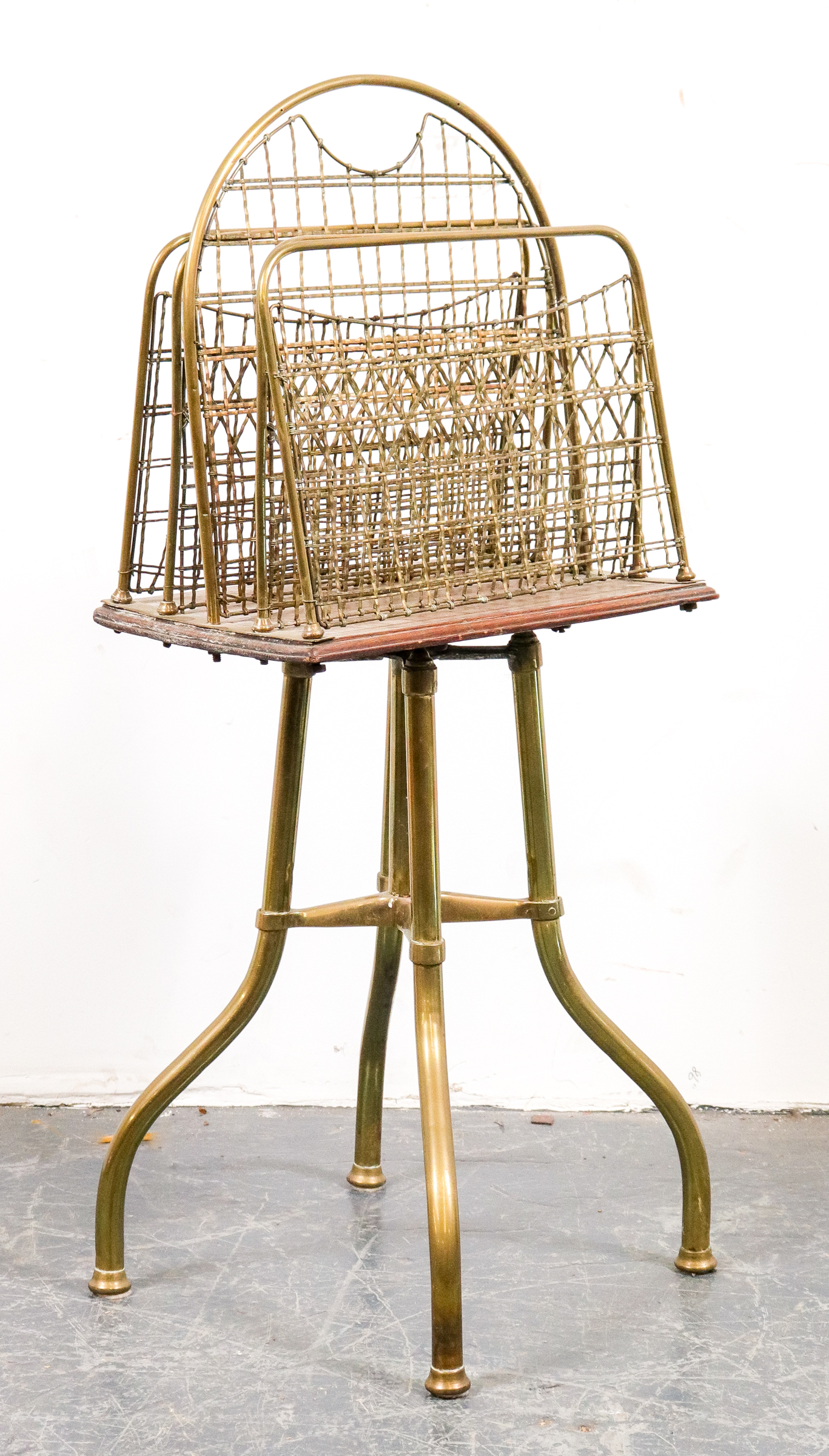ENGLISH ARTS & CRAFTS BRASS &