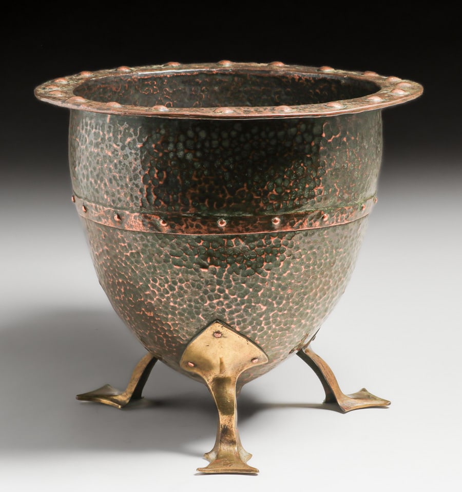 ENGLISH ARTS & CRAFTS HAMMERED