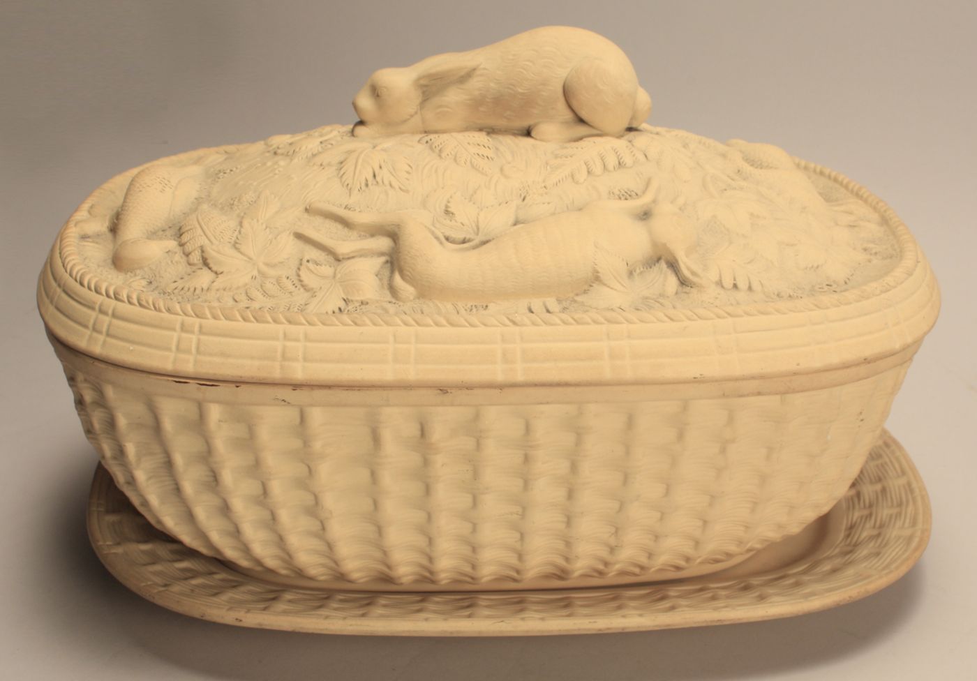 ENGLISH BISCUITWARE COVERED