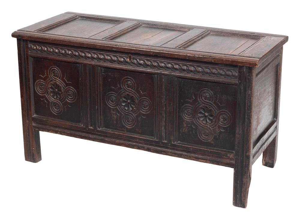 ENGLISH BLANKET CHEST 18TH