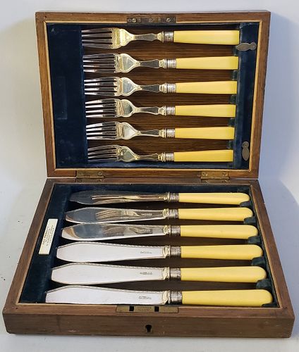 ENGLISH BOXED SET OF 19TH CENTURY