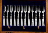 ENGLISH BOXED SET OF 24 MOTHER