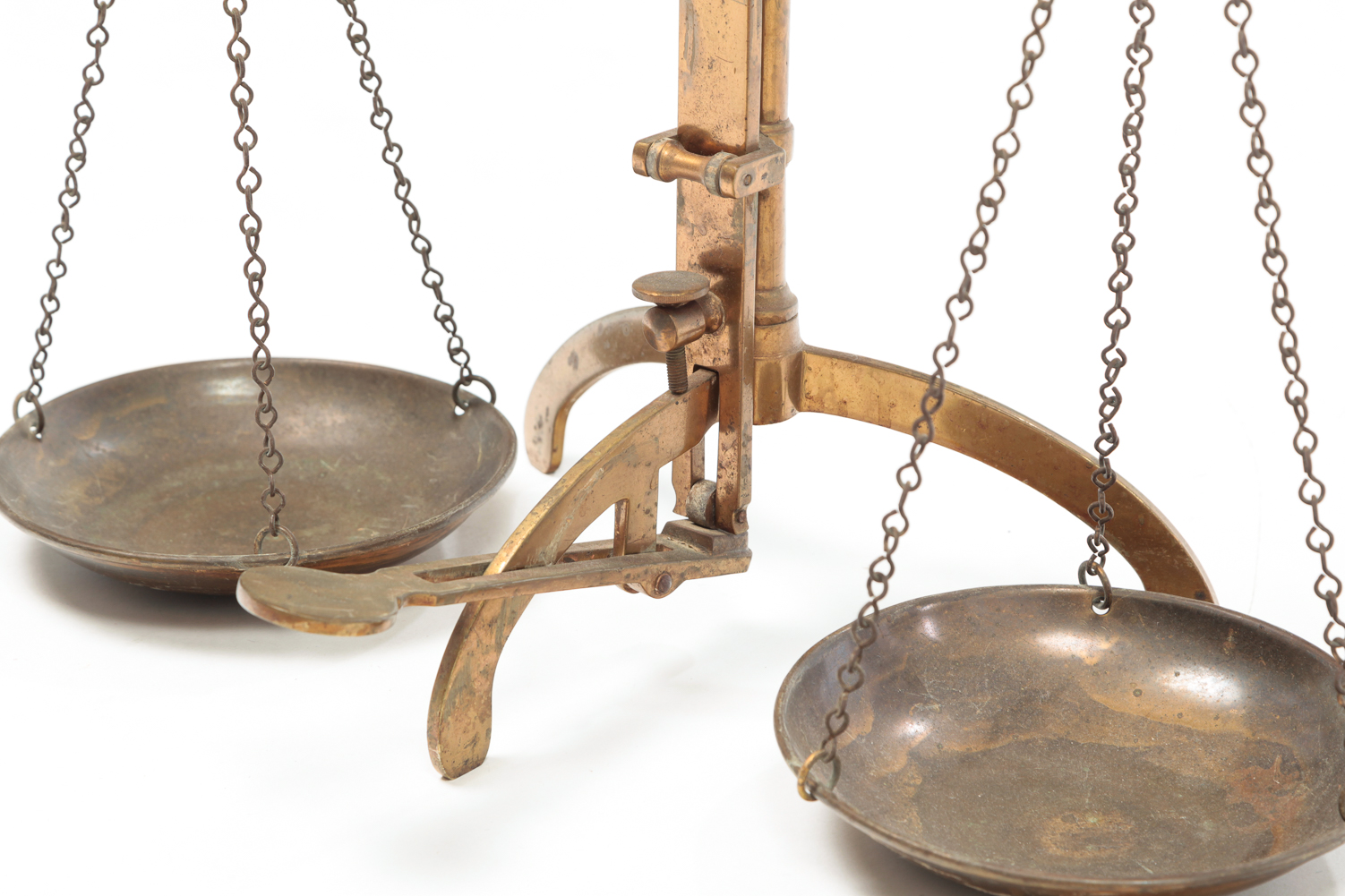 ENGLISH BRASS BALANCE SCALES.