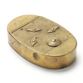 ENGLISH BRASS PUZZLE FORM SNUF