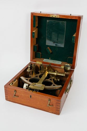 ENGLISH BRASS SEXTANT IN FITTED