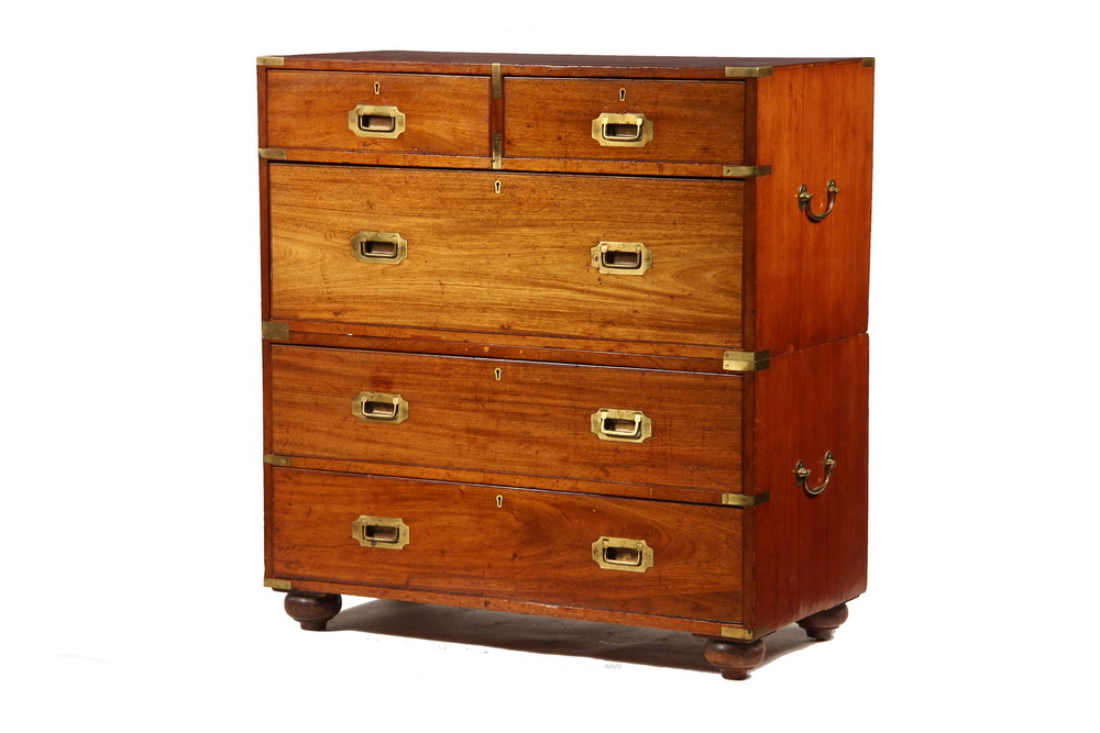 ENGLISH CAMPAIGN CHEST - English