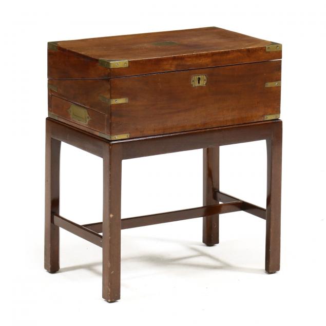 ENGLISH CAMPAIGN STYLE LAP DESK