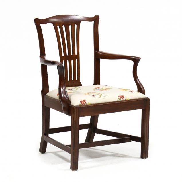 ENGLISH CHIPPENDALE MAHOGANY