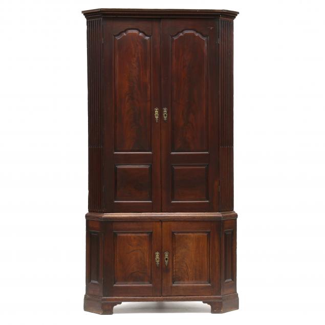 ENGLISH CHIPPENDALE MAHOGANY CARVED