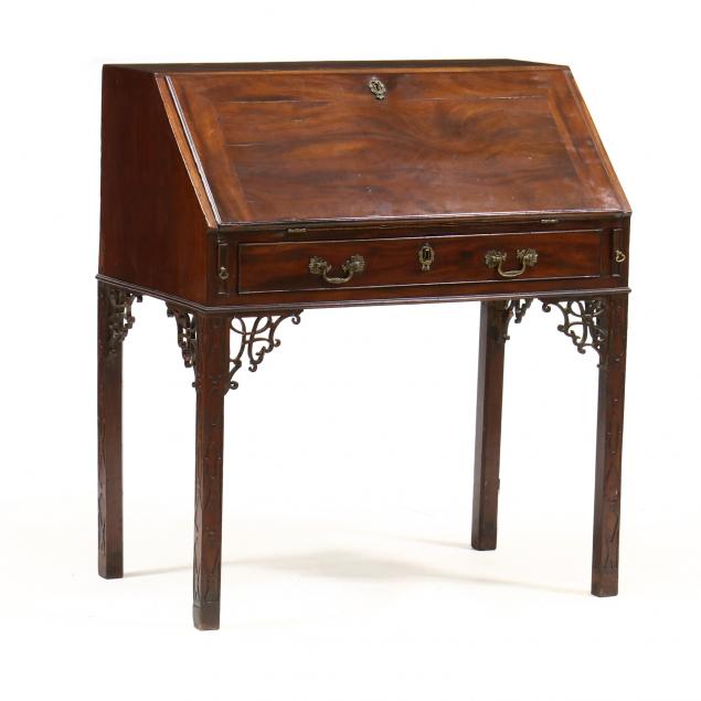 ENGLISH CHIPPENDALE MAHOGANY