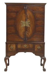 ENGLISH CHIPPENDALE STYLE FLAM